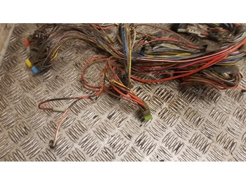 الكابلات/ الأسلاك - جرار Case International 856 Xl Cab Wiring Loom: صور 2