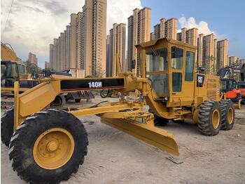 آلة تسوية الأرض CATERPILLAR 140H