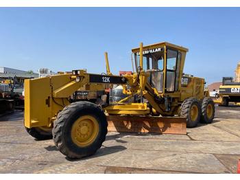 آلة تسوية الأرض Caterpillar 12K