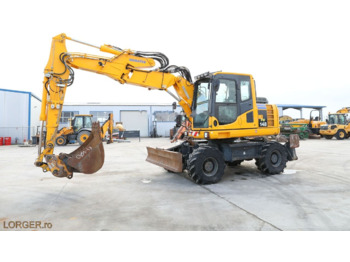 حفارة على عجلات KOMATSU PW148-8