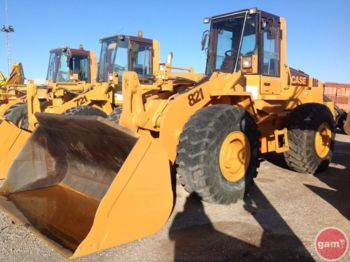 CASE 821 - اللودر بعجل