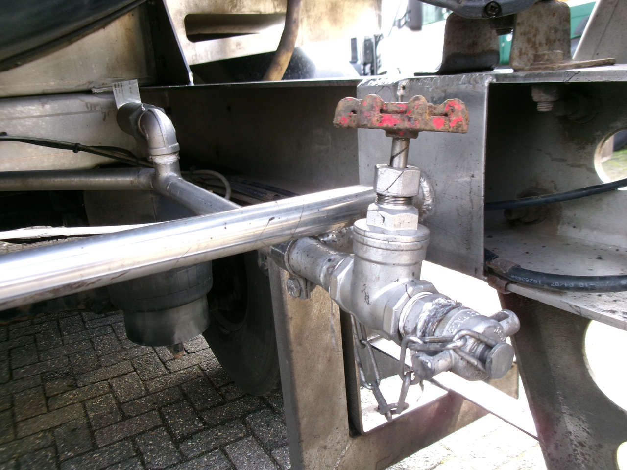 تأجير Crossland Bitumen tank inox 33 m3 / 1 comp + compressor + steam heating Crossland Bitumen tank inox 33 m3 / 1 comp + compressor + steam heating: صور 15