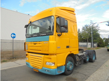 شاحنة جرار DAF XF105-410 6X2