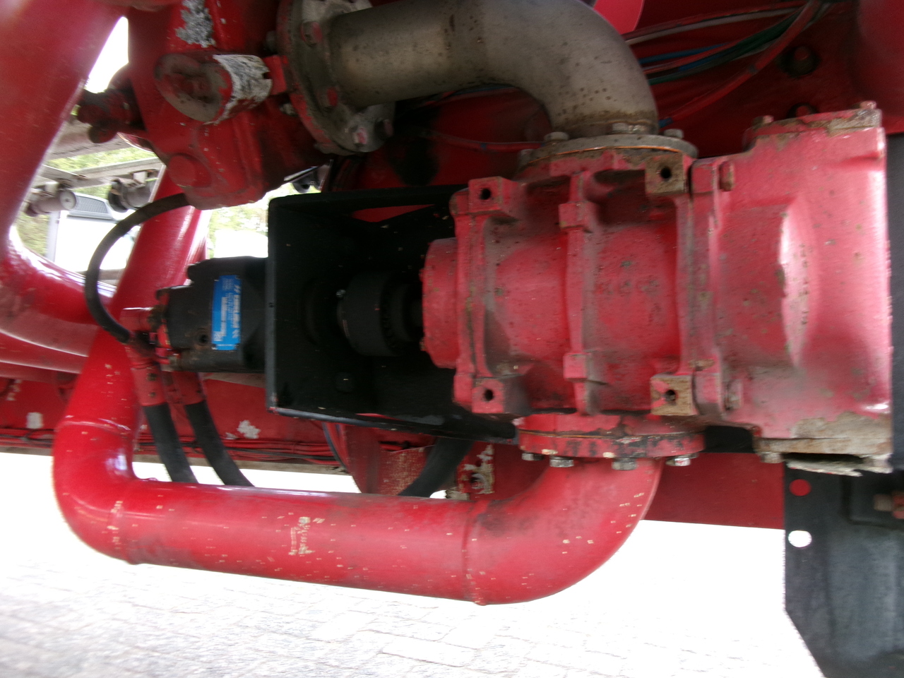 نصف مقطورة صهريج لنقل الوقود Feldbinder Fuel tank alu 44.6 m3 + pump: صور 12