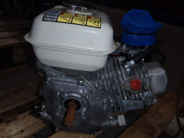 المحرك - آلات البناء Honda GX120 -: صور 2