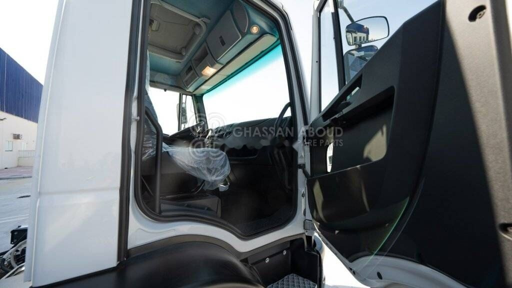 الشاسيه شاحنة جديد IVECO EUROCARGO ML150: صور 9