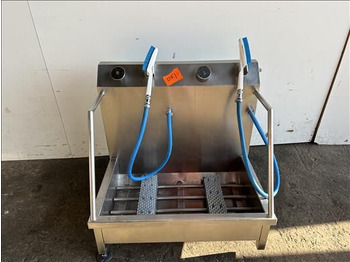 NNP Stainless bootwash - معدات صناعية