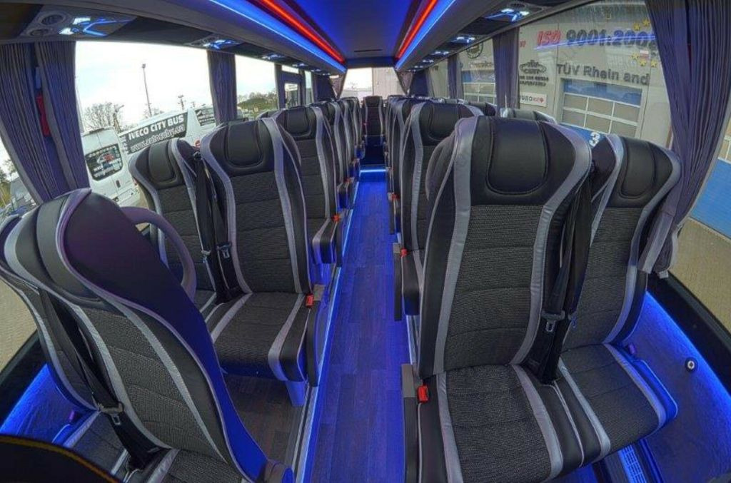 تأجير Iveco 70C Tourist-Line 7,2t  auf Lager  33 Sitze  Iveco 70C Tourist-Line 7,2t  auf Lager  33 Sitze: صور 11