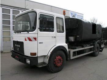 شاحنة صهريج MAN 19 281 BREINING Spritzrampe Asphalt Bitumen Tank: صور 1