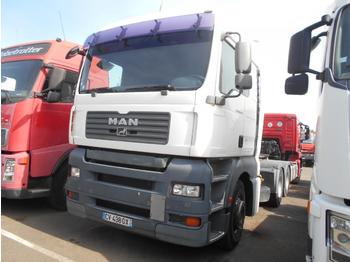 شاحنة جرار MAN TGA 18.440