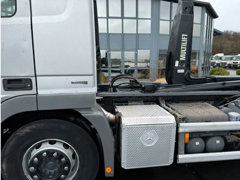 شاحنة ذات الخطاف Mercedes-Benz 2541 6x2 Multilift Abroller XR 21Z: صور 4