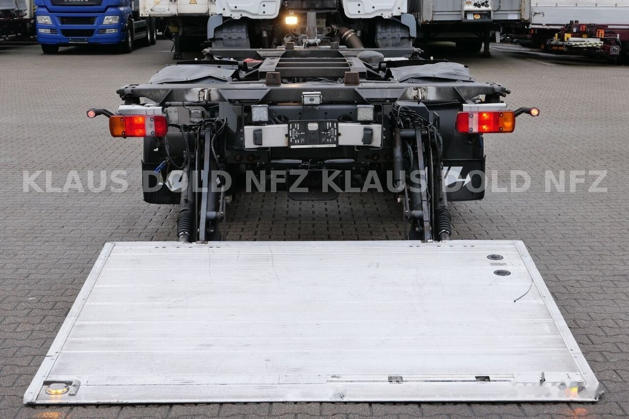شاحنات الحاويات/ جسم علوي قابل للتغيير شاحنة Mercedes-Benz Actros 2540 6x2 BDF Container truck + tail lift: صور 16