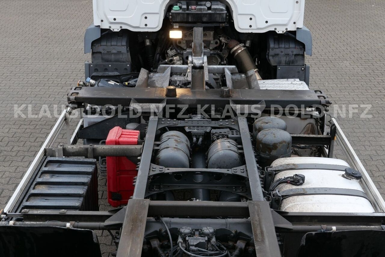 شاحنات الحاويات/ جسم علوي قابل للتغيير شاحنة Mercedes-Benz Actros 2540 6x2 BDF Container truck + tail lift: صور 21