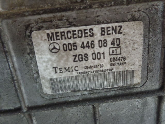 كتلة التحكم - شاحنة Mercedes-Benz OM501LA EURO 5 engine control unit with key: صور 3