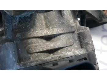 صمام - شاحنة Mercedes-Benz valve block: صور 5