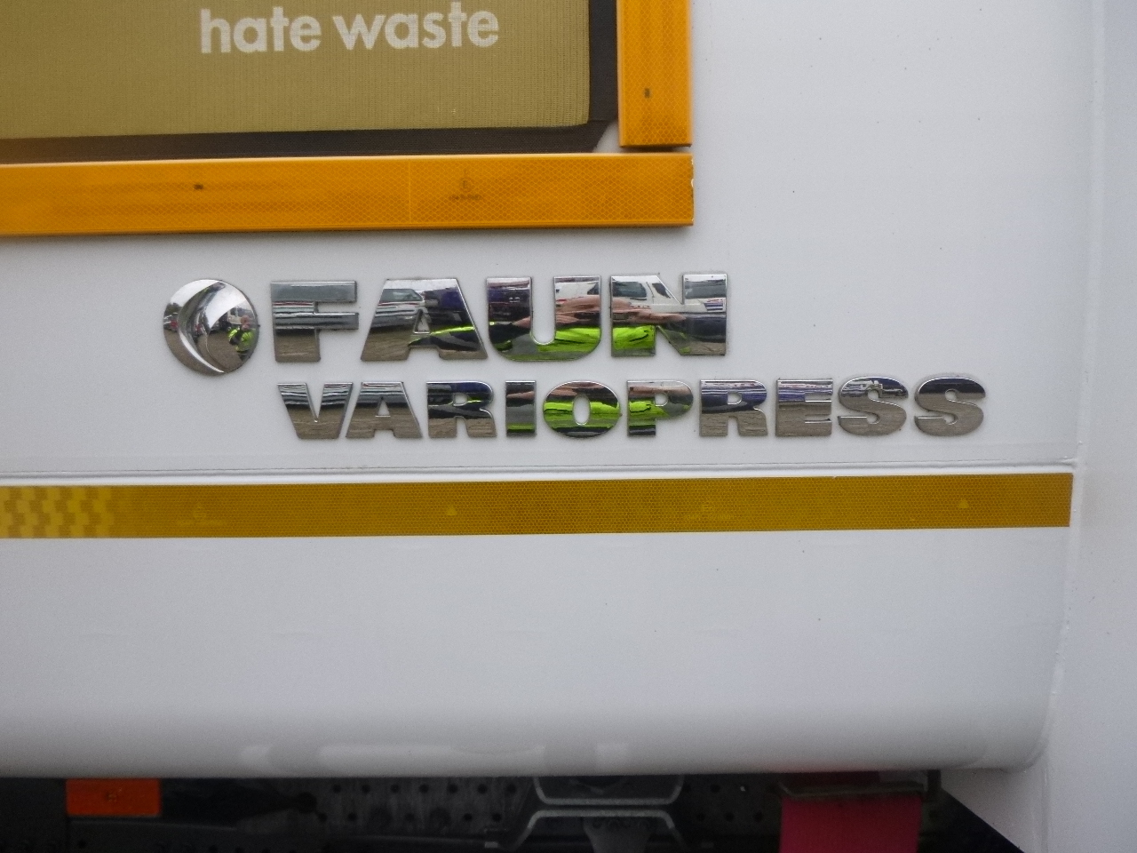 تأجير Mercedes Econic 2629 6x2 RHD Faun Variopress refuse truck Mercedes Econic 2629 6x2 RHD Faun Variopress refuse truck: صور 13