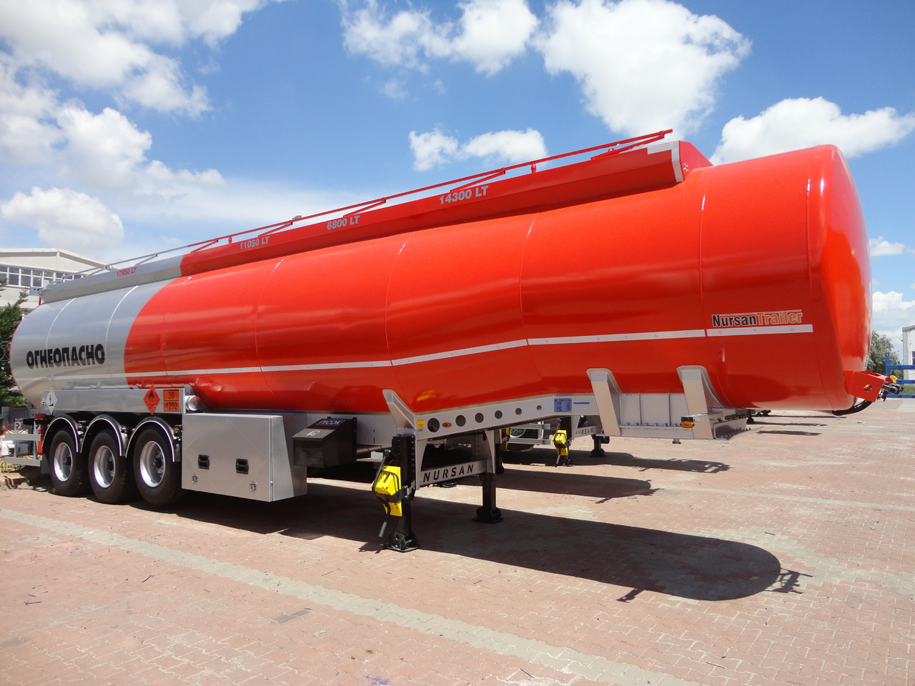 نصف مقطورة صهريج لنقل الوقود جديد NURSAN Steel Fuel Tanker: صور 9