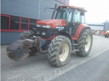 جرار New Holland G210 Farm Tractor: صور 1