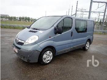 فان OPEL VIVARO Crew Cab