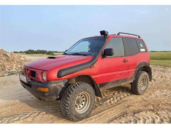Nissan  - سيارة