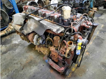 المحرك - شاحنة Renault 6 CILINDER: صور 2