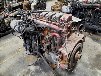 المحرك - شاحنة Renault 6 CILINDER: صور 4