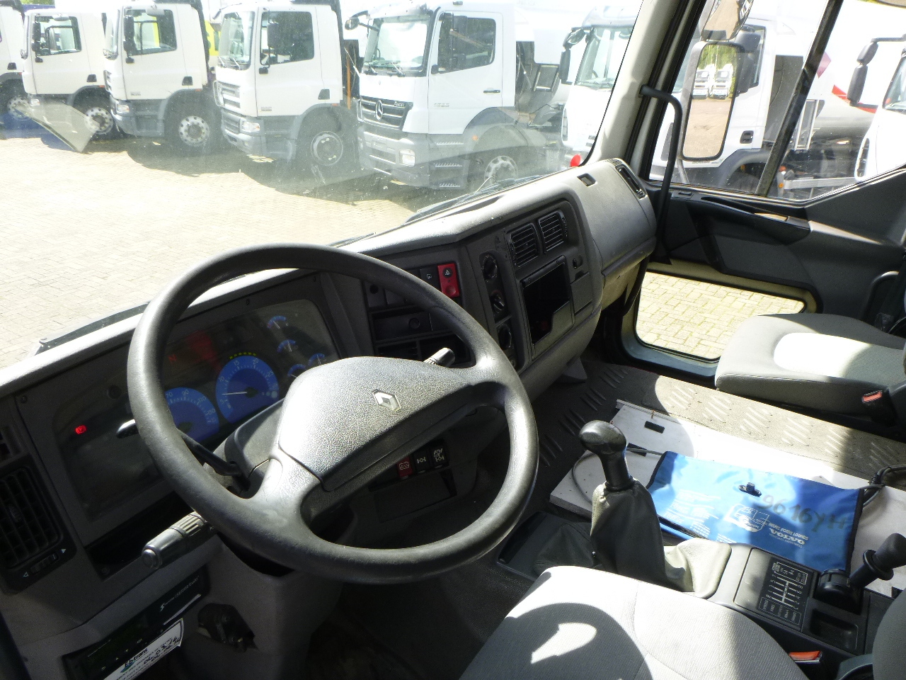 شاحنة صهريج لنقل LPG Renault Premium 270.19 4x2 gas tank 19.7 m3: صور 18