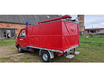 Renault nur 4200 km Feuerwehr Allrad  - الشاحنات الصغيرة ستائر: صور 4