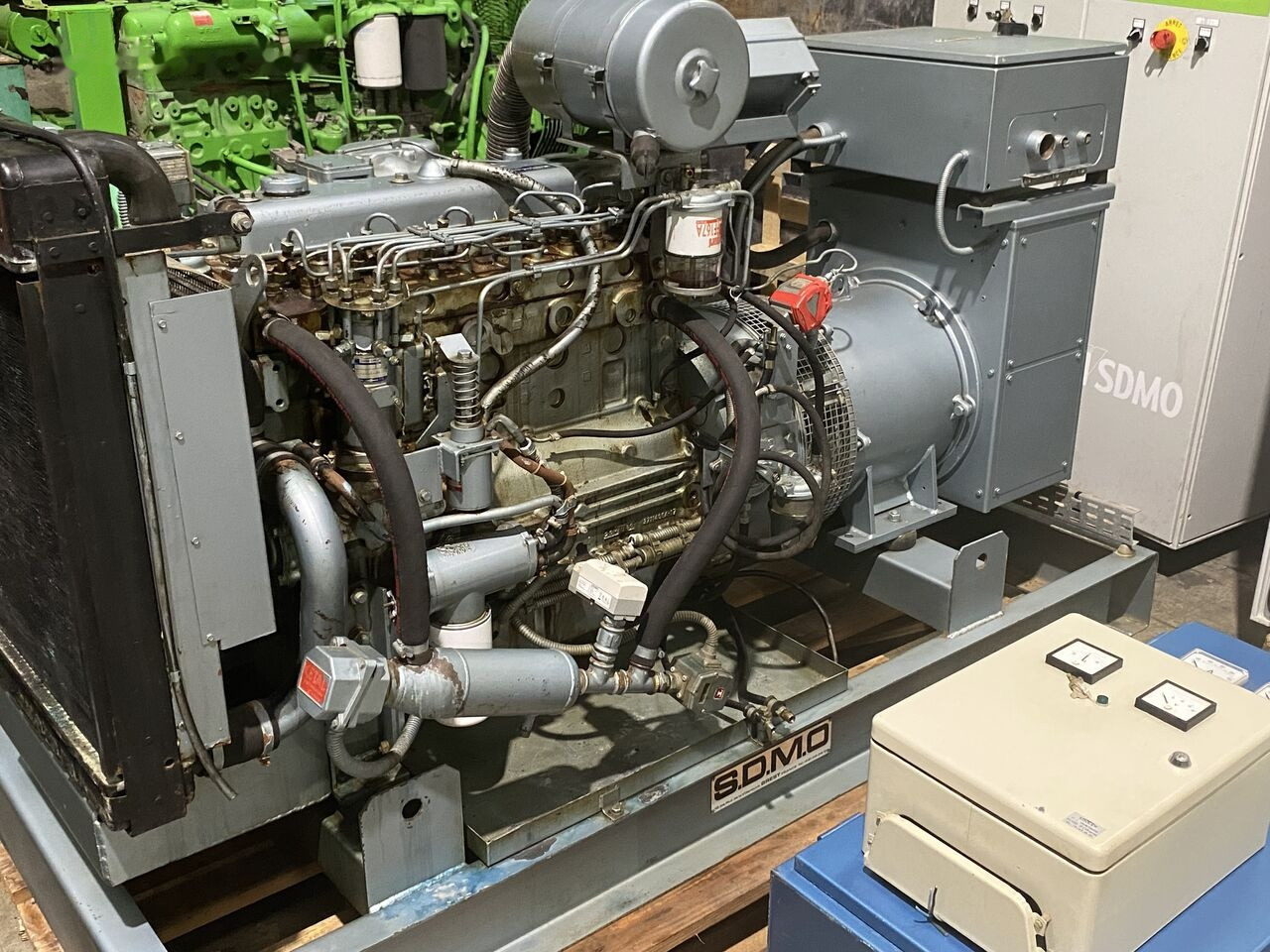 مجموعة المولدات SDMO 70 kVa Perkins diesel: صور 3