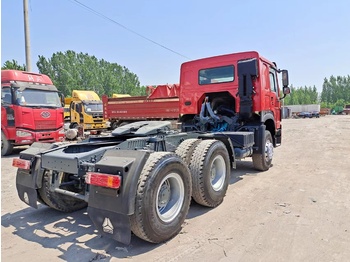 شاحنة جرار SINOTRUK Howo tractor unit 420: صور 1