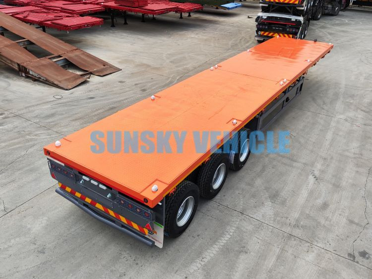 نصف مقطورة مسطحة لنقل البضائع الحرة جديد SUNSKY 40FT 3 axle flat deck trailer: صور 4