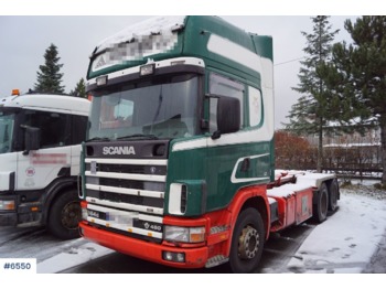 شاحنة ذات الخطاف Scania 164G: صور 1