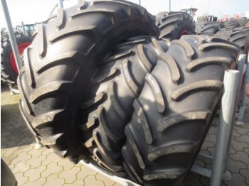 Michelin 2x 440/65 R28 & 2x 540/65R38 - الإطارات والجنوط