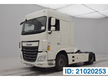 شاحنة جرار DAF XF106.510 Space Cab