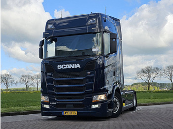 شاحنة جرار SCANIA S 450