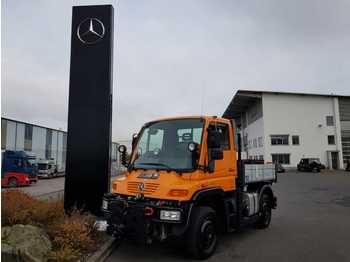 Unimog Mercedes-Benz U300 4x4 Hydraulik Standheizung  - شاحنات مسطحة