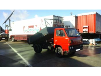 MITSUBISHI Canter left hand drive FE110 2.7 diesel 6 tyres 3 way - قلابات