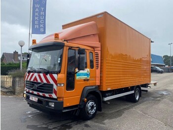 بصندوق مغلق شاحنة VOLVO FL 180