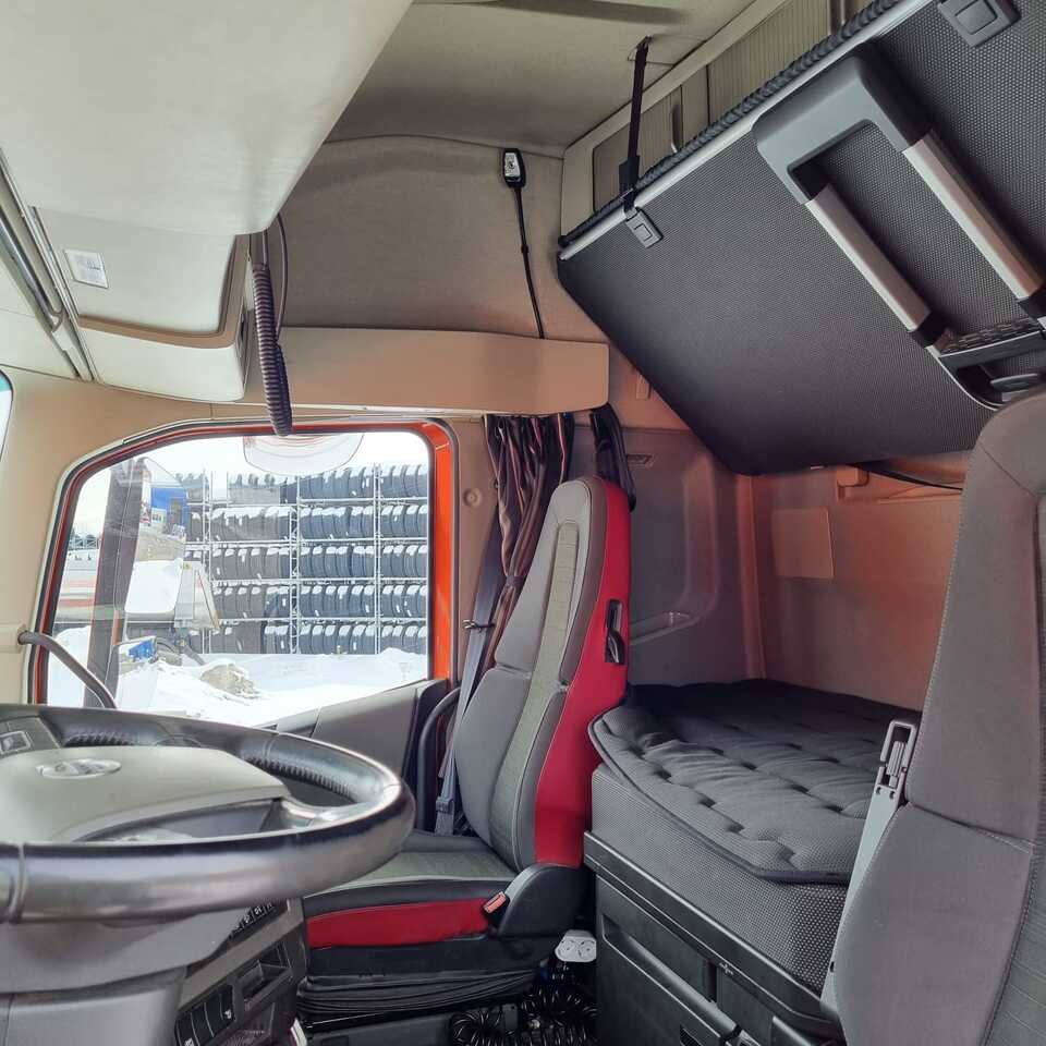 شاحنة جرار VOLVO FH460 6x2 Veb+ Globetrotter: صور 7