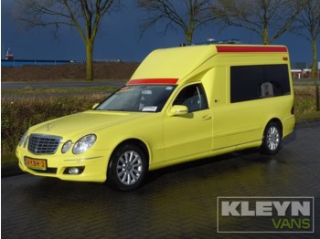 Mercedes-Benz E-Klasse 280 CDI AMBULANCE ambulance miesen con - الشاحنات الصغيرة صندوق مغلق