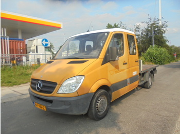 الشاحنات الصغيرة المسطحة Mercedes-Benz 211CDI