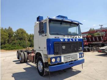 الشاسيه شاحنة Volvo F12 (6X2): صور 2