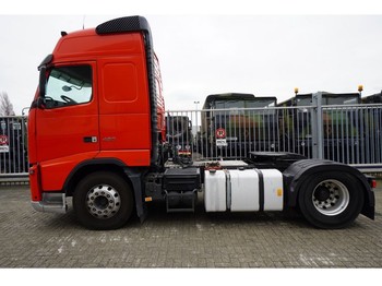 شاحنة جرار Volvo FH 420 ADR 5683000KM GLOBETROTTER: صور 1