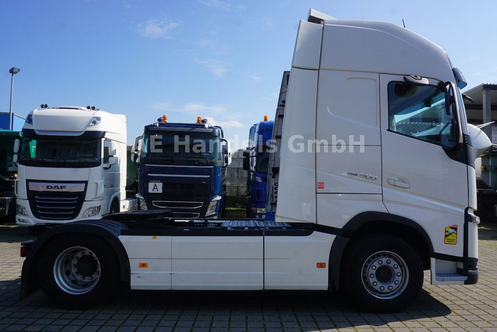 شاحنة جرار Volvo FH 500 GlobeXL BL*VEB+/Standklima/ACC/LDW/2xTank: صور 2
