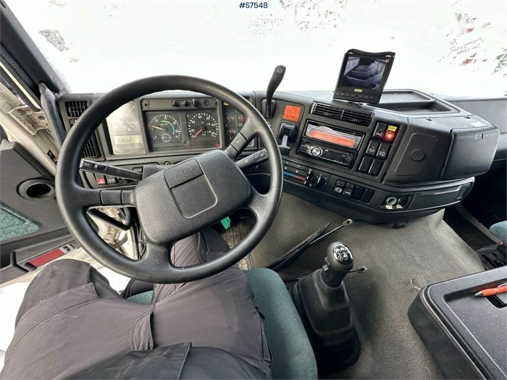 شاحنة نقل المواشي شاحنة Volvo FM7: صور 18