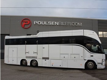 شاحنة نقل المواشي شاحنة Volvo FM 330 Horsetruck