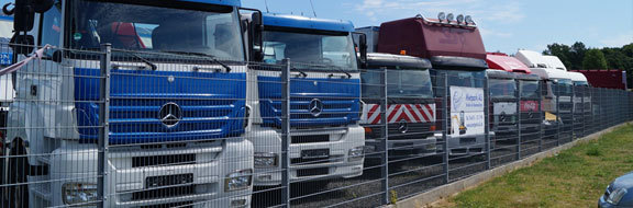 Autopark A5 Nutzfahrzeuge GmbH - الشاحنات الصغيرة MITSUBISHI undefined: صور 1