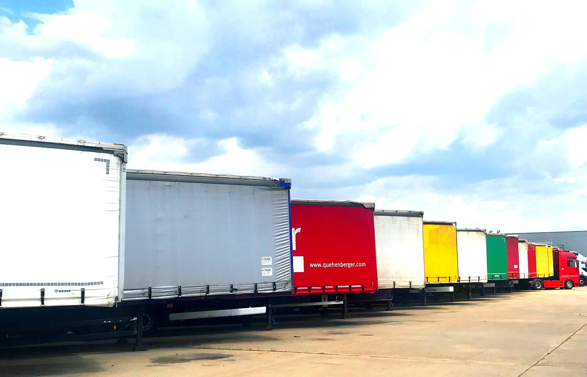 AIC TRUCKS SA - نصف مقطورة GRAY & ADAMS undefined: صور 4