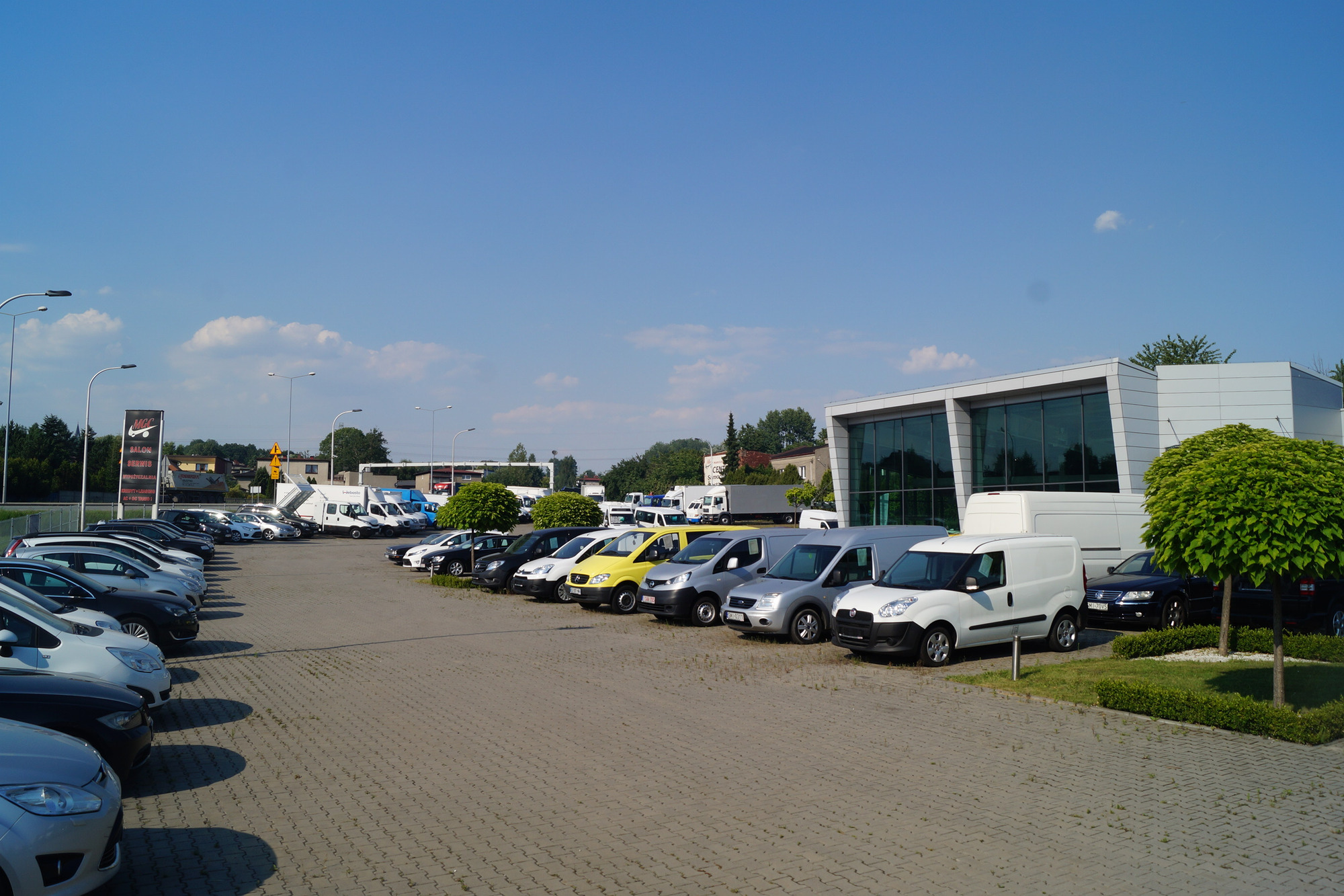 MGC CENTRUM SAMOCHODOW DOSTAWCZYCH undefined: صور 3