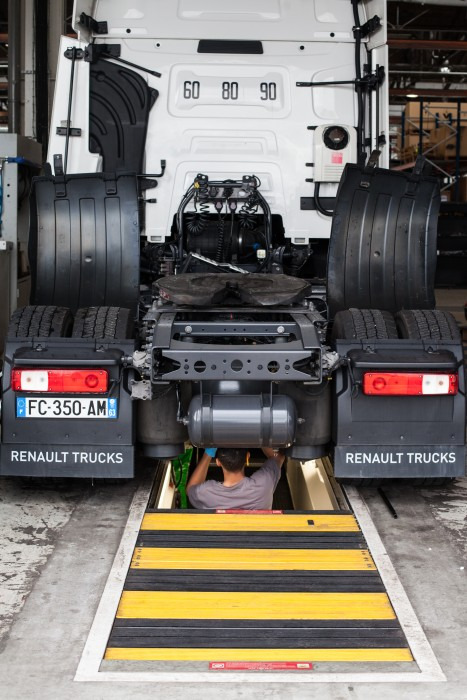 Renault Trucks France - شاحنة - 4x2 undefined: صور 7